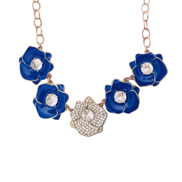 KATE SPADE • Catch The Bouquet Flower Necklace - Picture 4 of 5